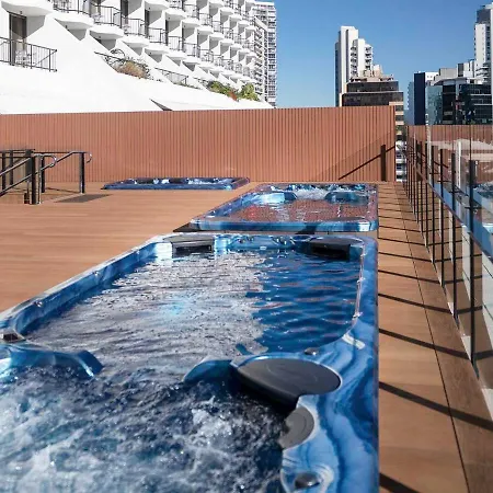 Mantra On View Ocean Escape At Surfers Paradise Gold Coast Exterior photo