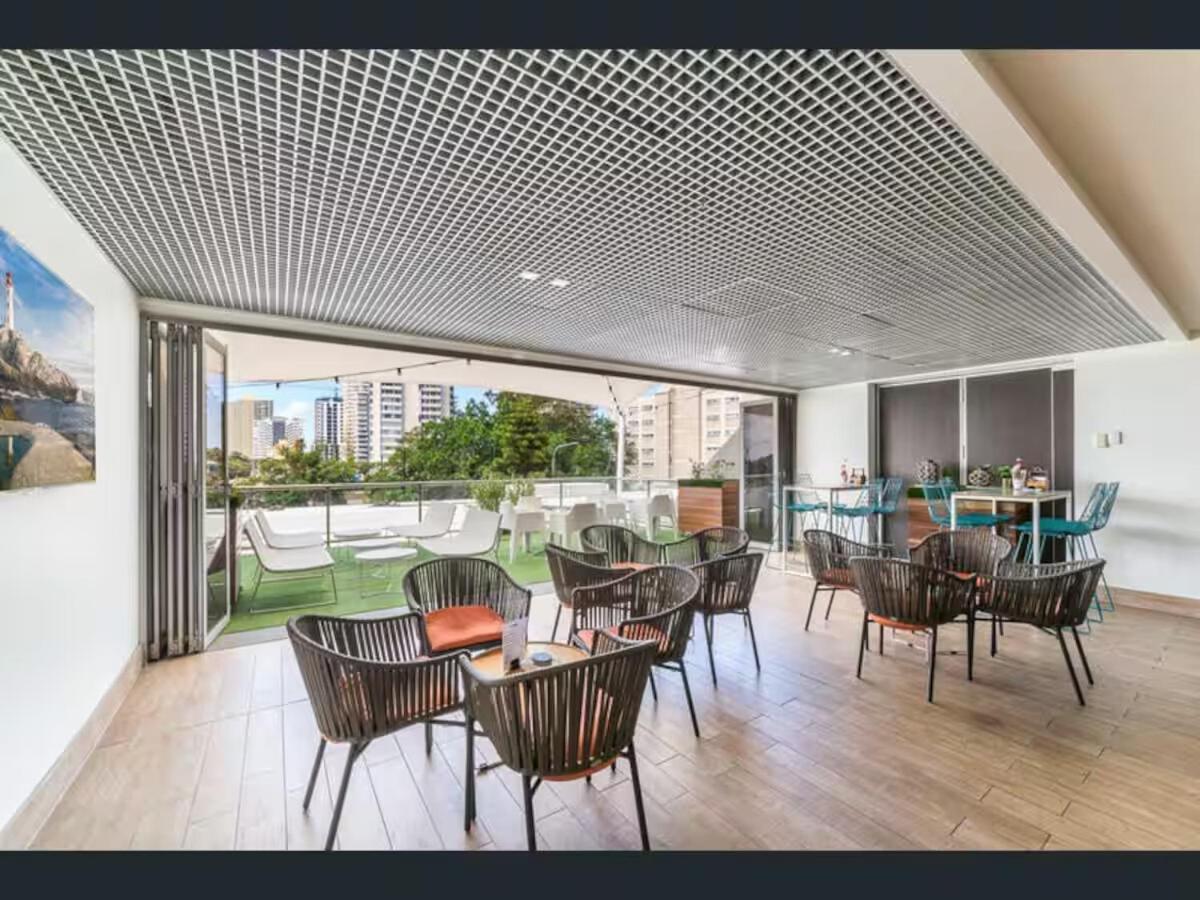 Mantra On View Ocean Escape At Surfers Paradise Apartment