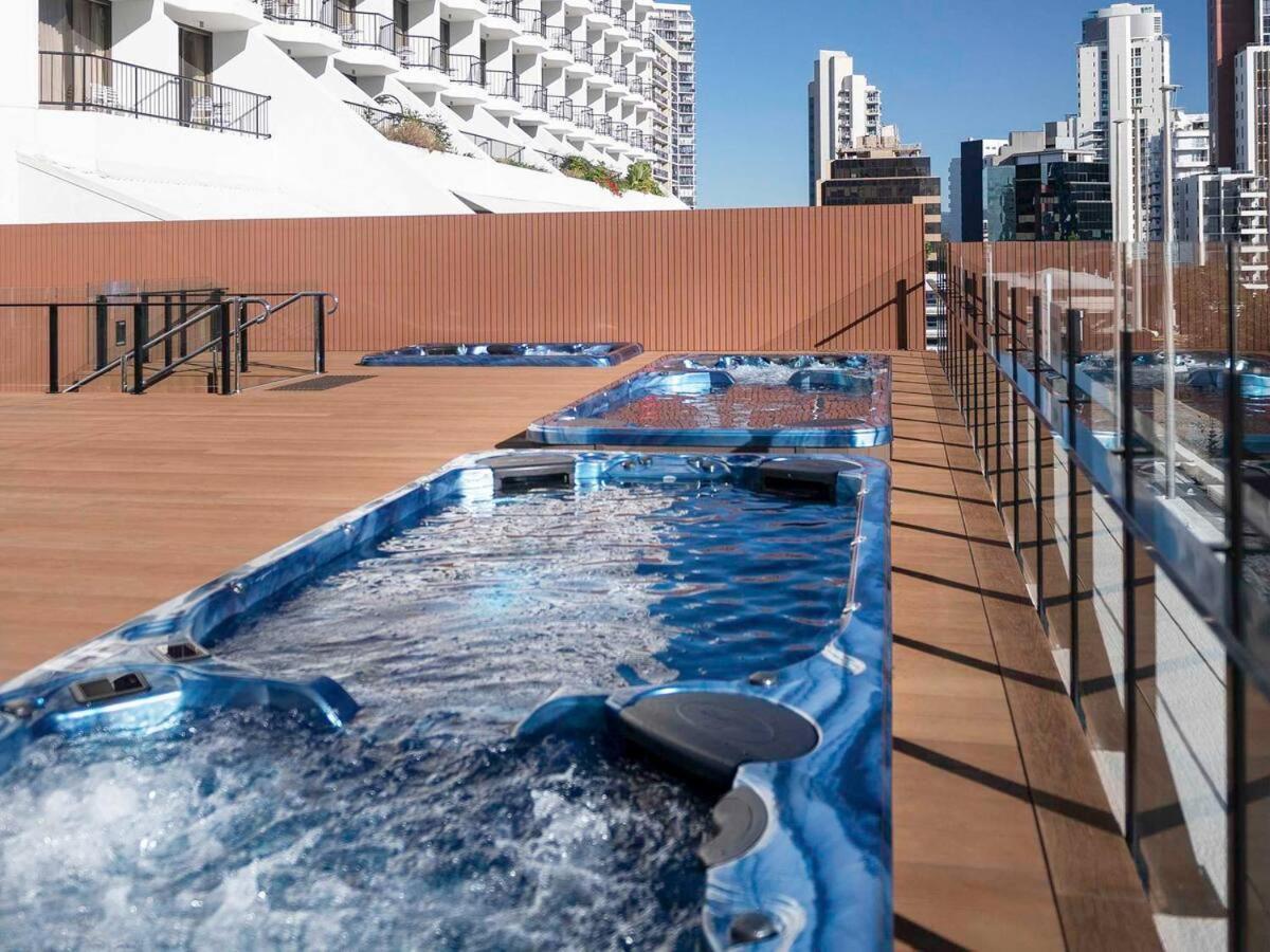 Apartment Mantra On View Ocean Escape At Surfers Paradise *